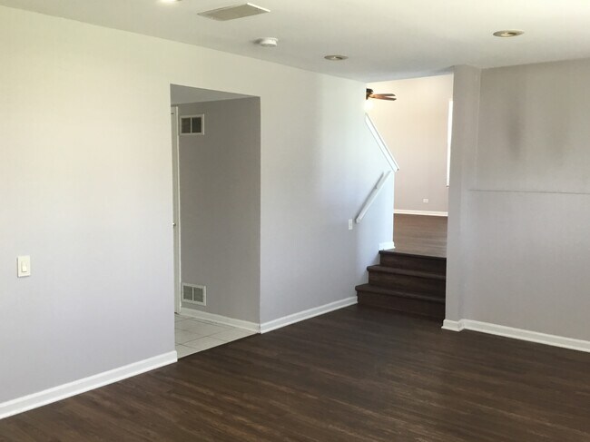 Foto del edificio - 2364 Chesapeake Bay