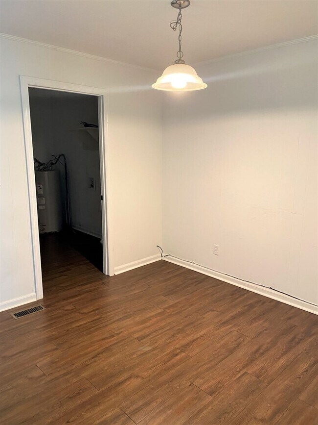 Building Photo - 150 W Doublegate Dr