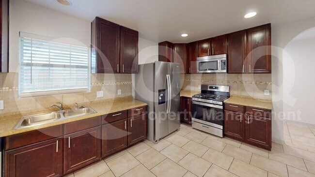 Building Photo - 9837 Childress Dr