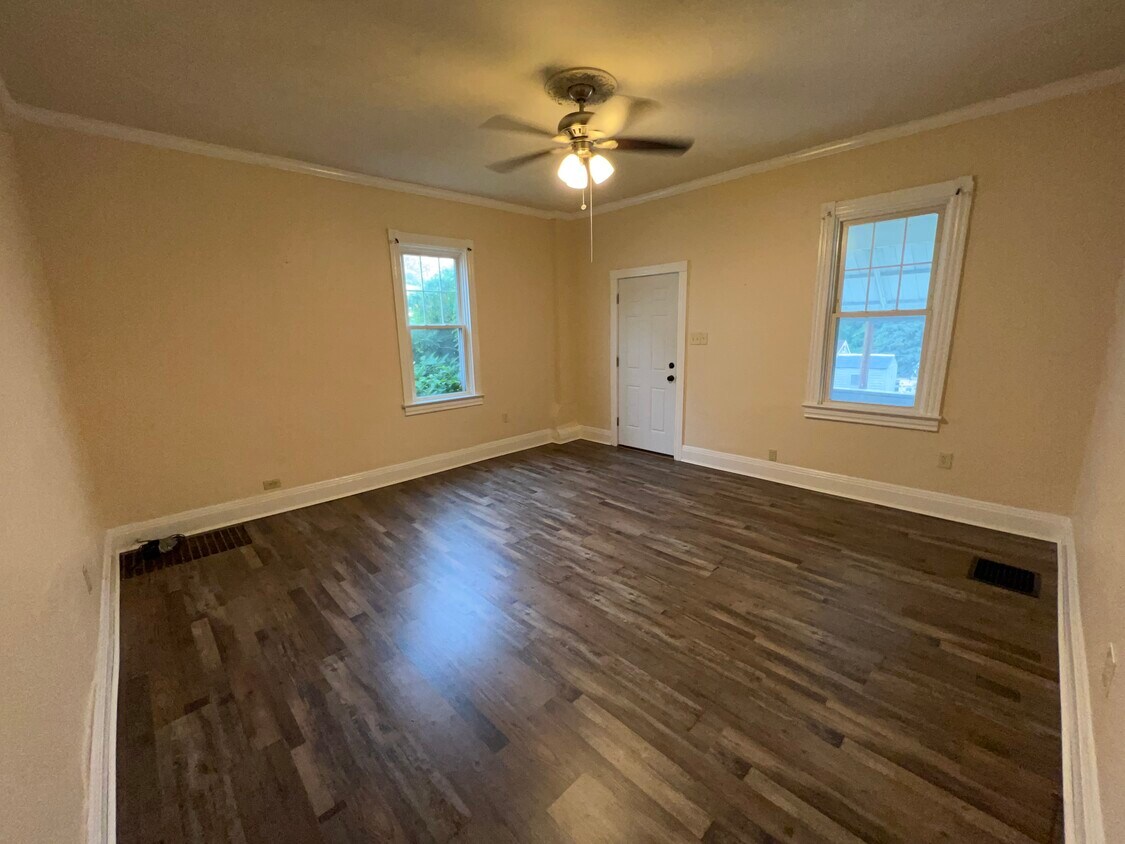 Living Room - 711 6th Ave