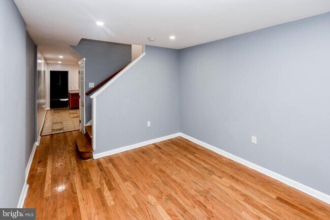 Foto del edificio - 1704 Montana Ave NE