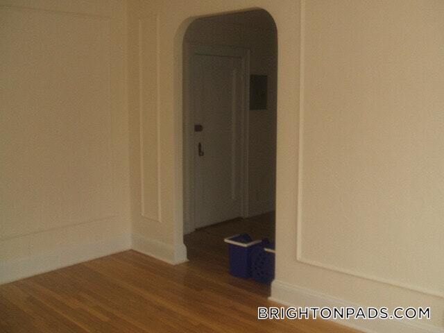 Foto del edificio - 100 Kilsyth Rd