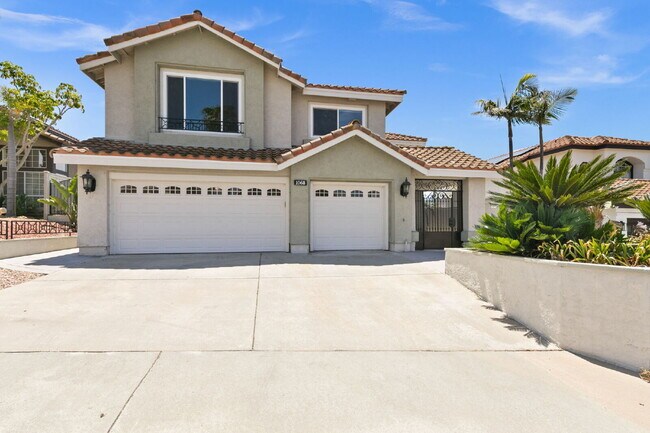 Foto del edificio - Stunning 4BR + Office/Den, 3BA View Home with 3-Car Garage!