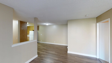 Valley Breeze Apartments photo'