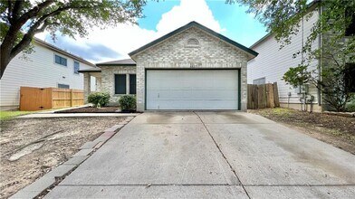 Building Photo - 6617 Piedras Blanco Dr