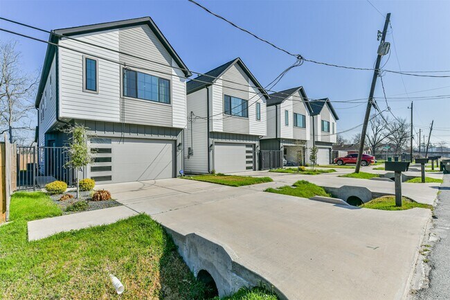 Foto del edificio - 4211 Nichols St