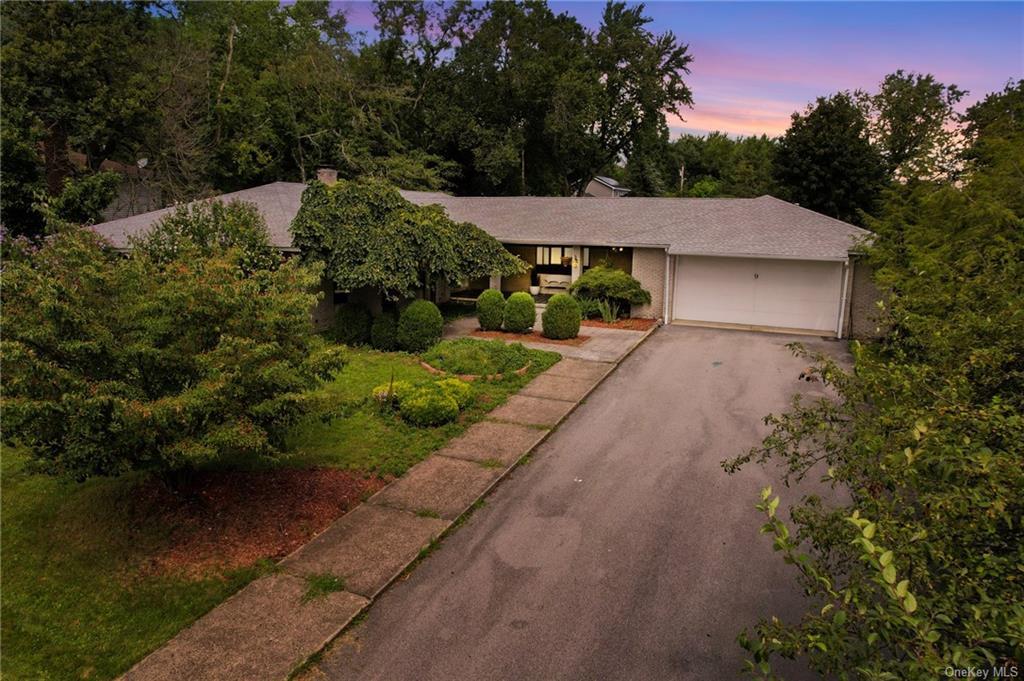 9 Truman Ct, Middletown, NY 10940 House Rental in Middletown, NY