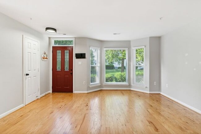 Building Photo - 22037 St John's Cir