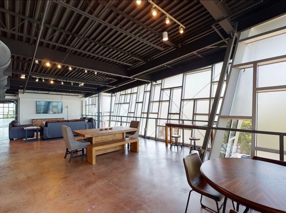 Foto del edificio - 139 N Barksdale St