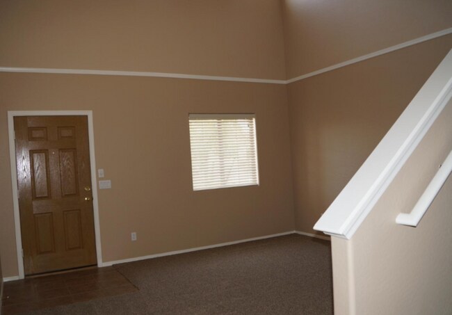 Building Photo - A must-see, amazing 4 Bed 3 Bath, 3 Car Garage, Single Family Home, Community Pool!