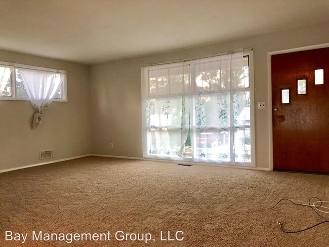 Building Photo - 3 br, 1.5 bath House - 8811 Spring Rd