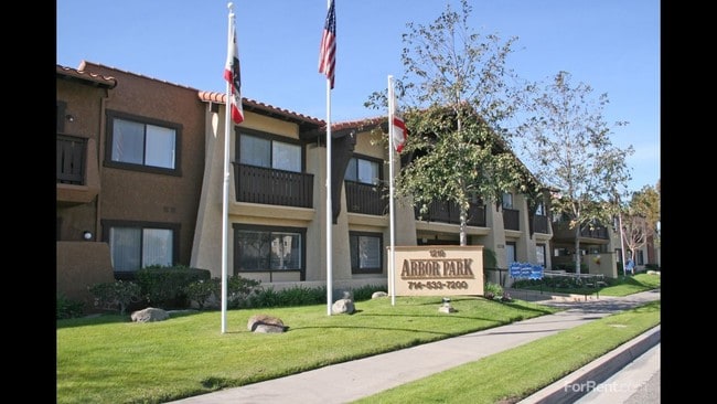 Building Photo - 156 Arbor Park Apartments