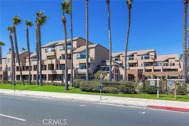 Foto del edificio - 1200 Pacific Coast Hwy