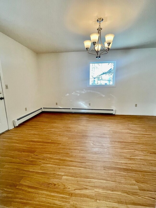 Building Photo - 3 Bd Home for Rent in Fairbanks!