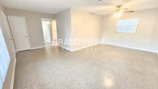 Building Photo - 1508 W Hamilton Ave