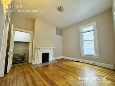 Foto del edificio - 361 S Broadway Park