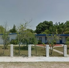 Building Photo - 1010 EO Douglas Ave