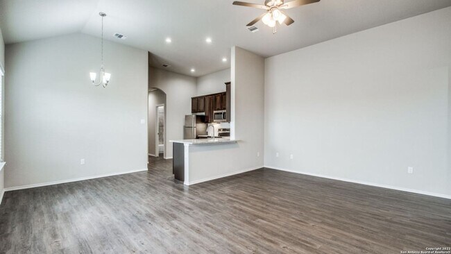Building Photo - Available NOW, No Carpet, Ceiling Fans, La...