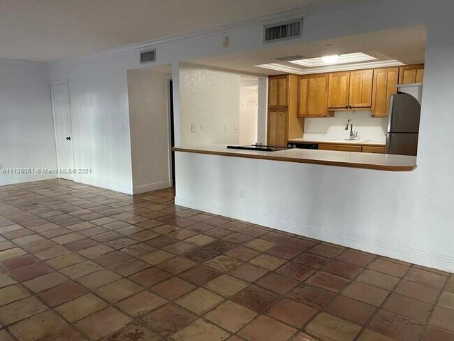 Building Photo - 7502 SW 58th Ave