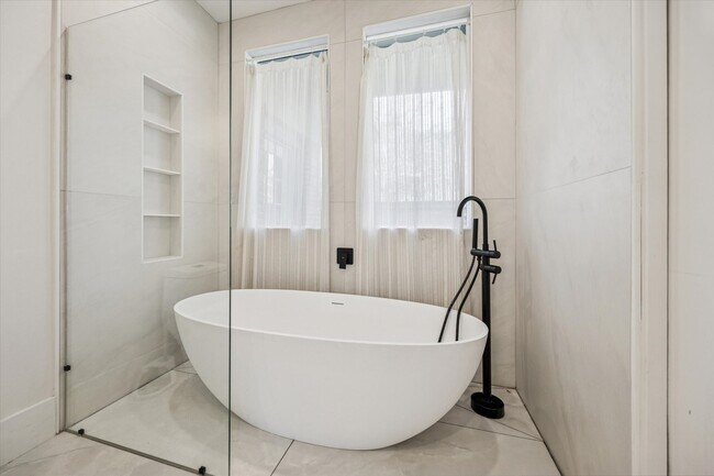 Foto del edificio - 1624 Branard St