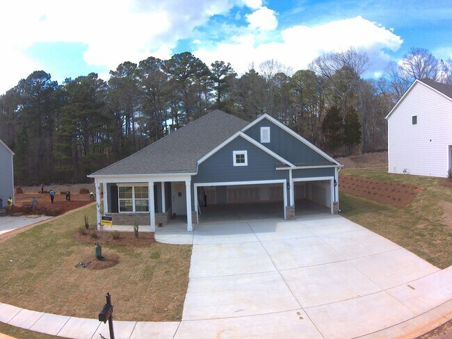 Foto del edificio - Coming Soon.   Springville’s Archers Cove 4BR /3BA/ 3 car garage 1 level