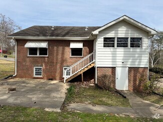 Building Photo - 1001 Dover Ln