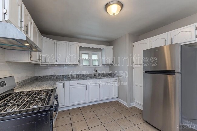 Building Photo - 4604 Glenshade Ave
