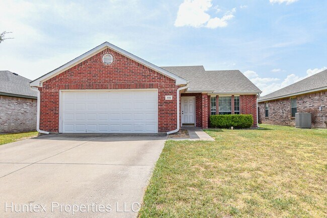 Building Photo - 3 br, 2 bath House - 115 Red Cloud Drive