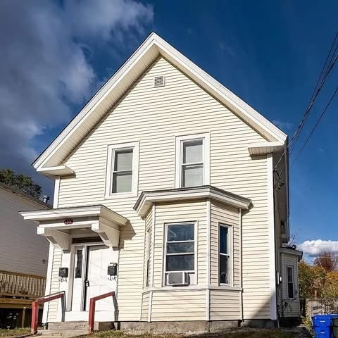Building Photo - 159 Blaine St