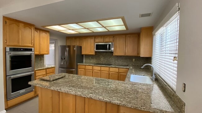 Building Photo - 4816 Rocklin Dr