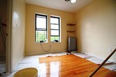 Primary Photo - 326 Roebling St