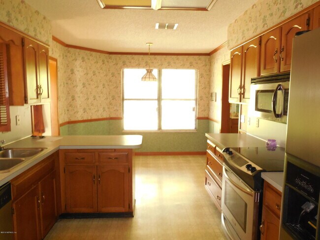 Building Photo - 2322 Torbay Dr