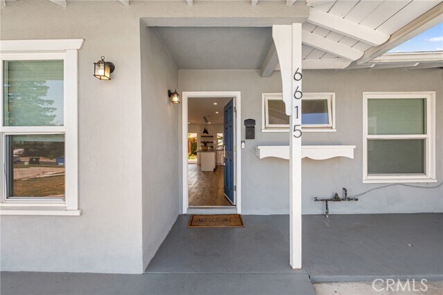Building Photo - 6615 Farralone Ave