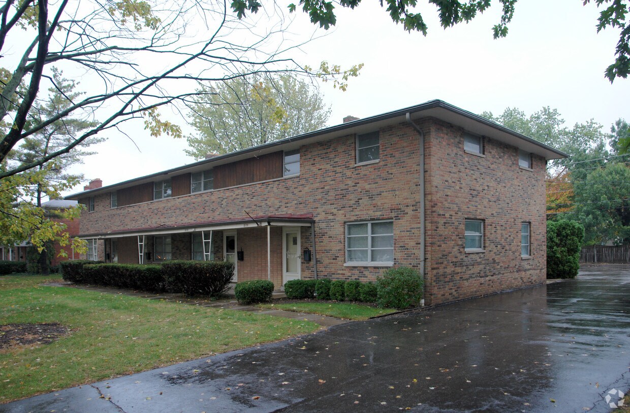 Foto del edificio - 3156-3176 Northwest Blvd
