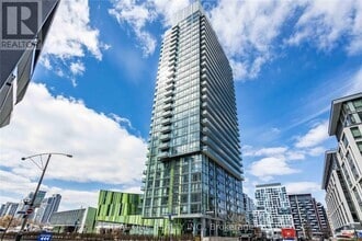 Building Photo - 170-1170 Fort York Blvd