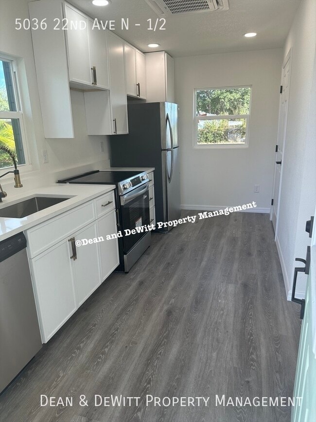 Building Photo - 5036 22nd Ave N