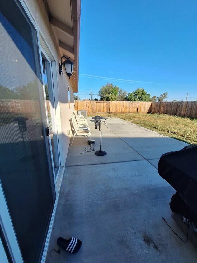 Foto del edificio - 2226 Mickelson Dr