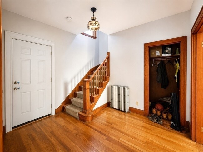 Building Photo - 1 Adirondack Pl