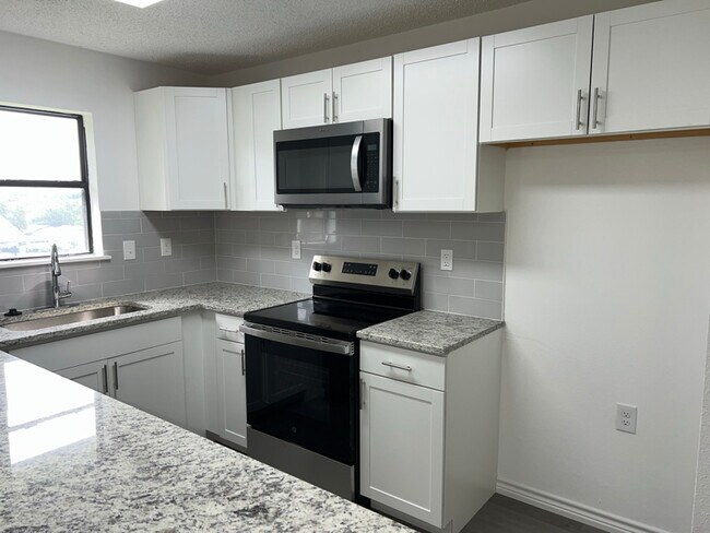 Foto del edificio - 701 E Morton St