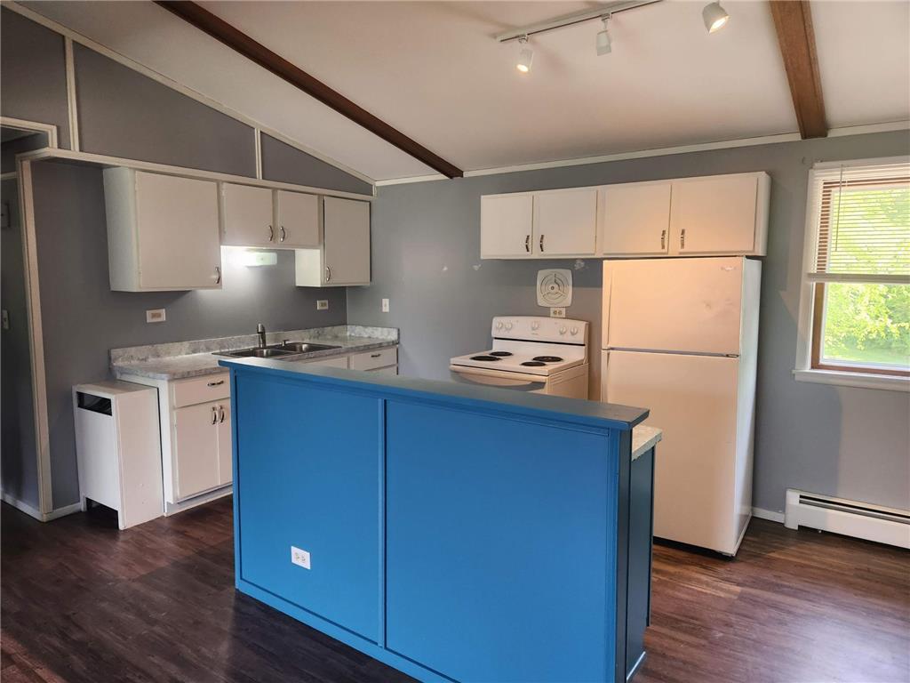 Foto principal - 255 6th Ave NE