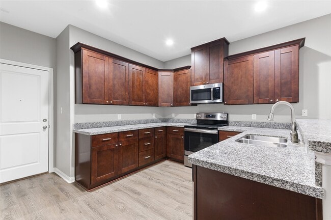 Building Photo - 124 Artesian Way