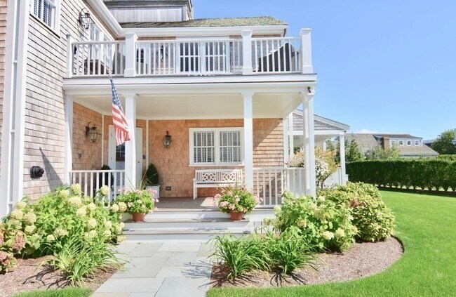 Foto del edificio - 10 Brant Point Road