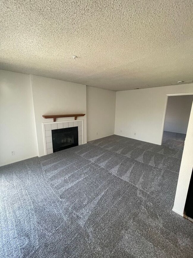 Building Photo - Great 1 Bedroom 1 Bath