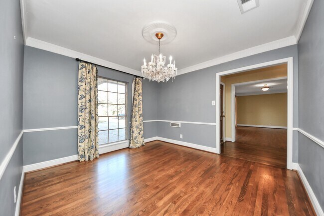 Foto del edificio - 6159 Ella Lee Ln