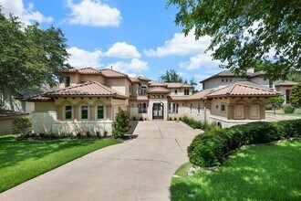 Building Photo - 64 Tiburon Dr