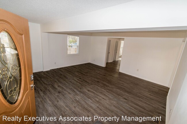 Foto del edificio - 3 br, 2 bath House - 1722 Kettering Road