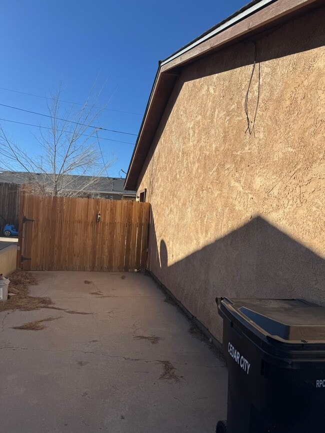 Foto del edificio - Two Bedroom Duplex