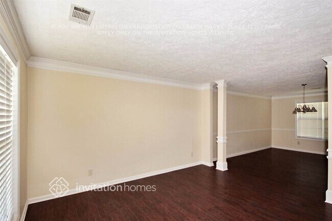 Foto del edificio - 6521 Carriage Ln
