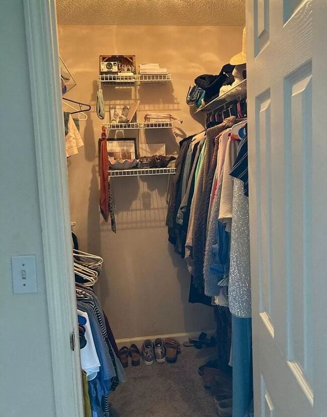 Photo - 2 Bedroom 2 Bath Located 1 Mile From Campus!! House