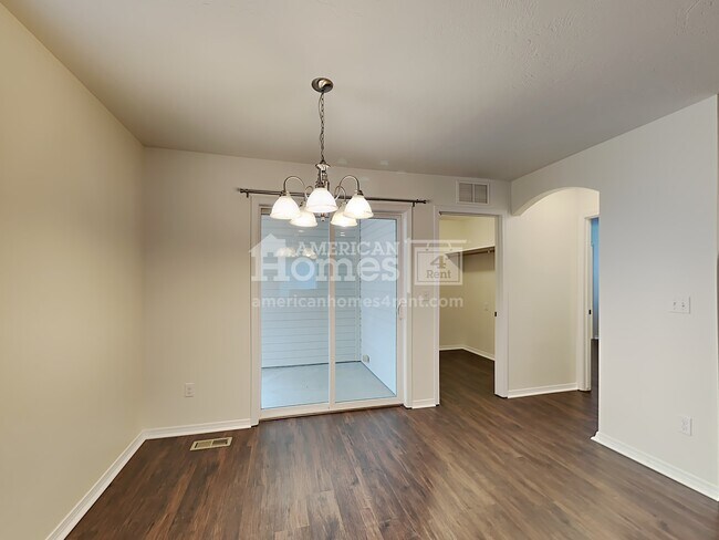 Foto del edificio - 120 White Sands Drive
